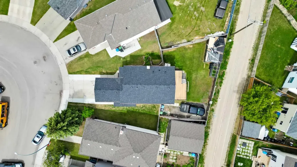 187 Coral Springs Circle NE Calgary AB T3J 3P6
