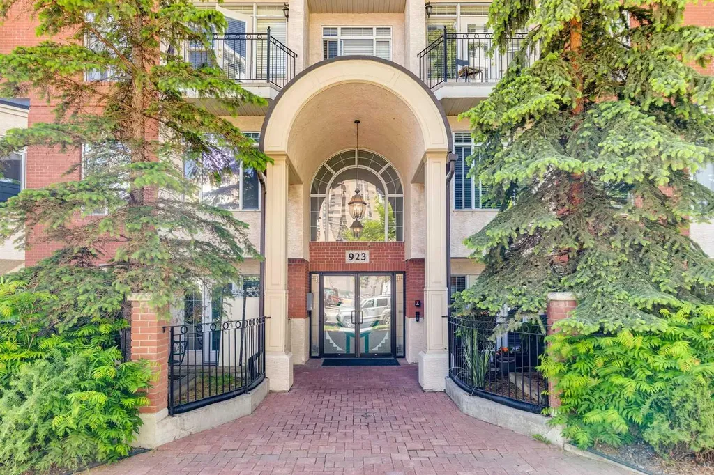 923 15 Avenue SW Calgary AB T2R 0S2