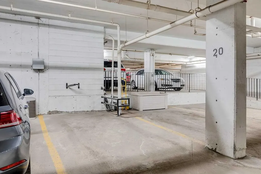 923 15 Avenue SW Calgary AB T2R 0S2
