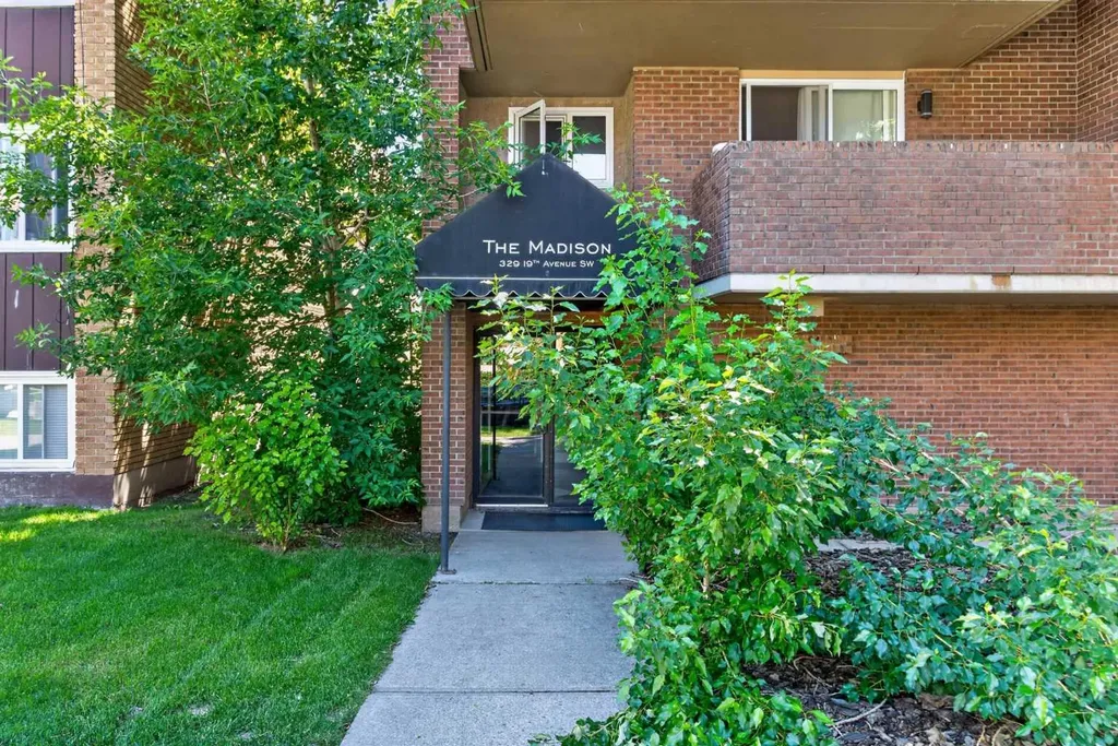 329 19 Avenue SW Calgary AB T2S 0E1