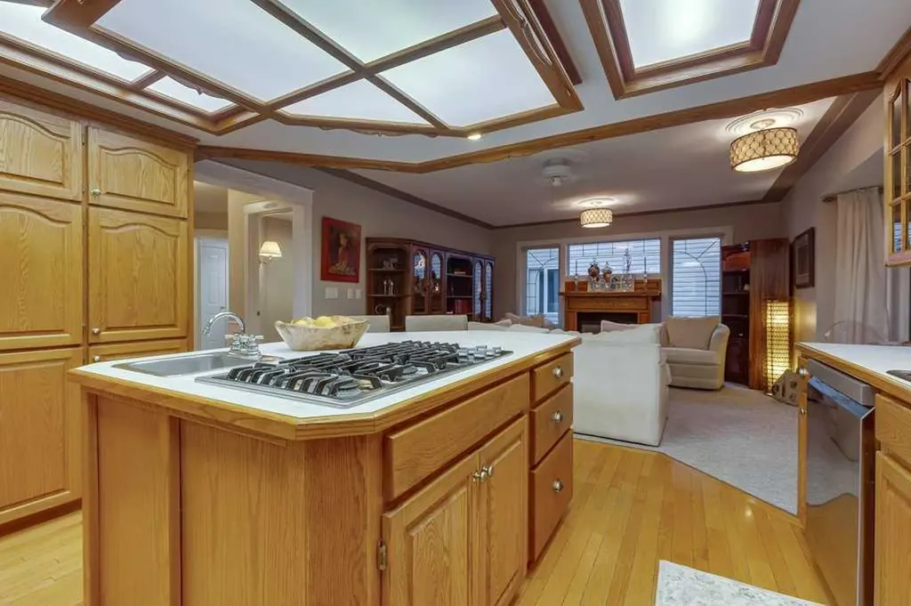 4918 53 Avenue Close Innisfail AB T4G 1W1