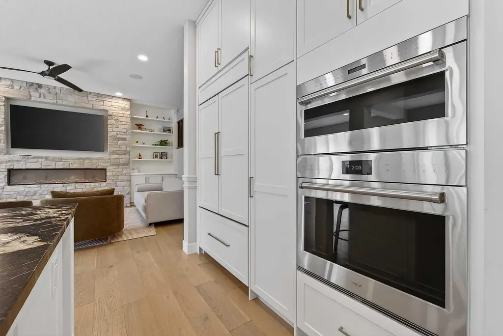 125 Hampstead Mews NW Calgary AB T3A 2Z5