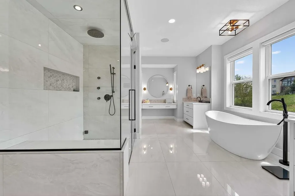 125 Hampstead Mews NW Calgary AB T3A 2Z5