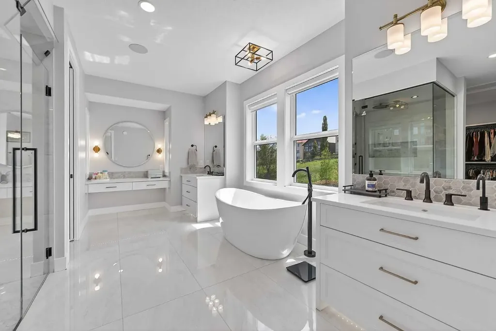 125 Hampstead Mews NW Calgary AB T3A 2Z5