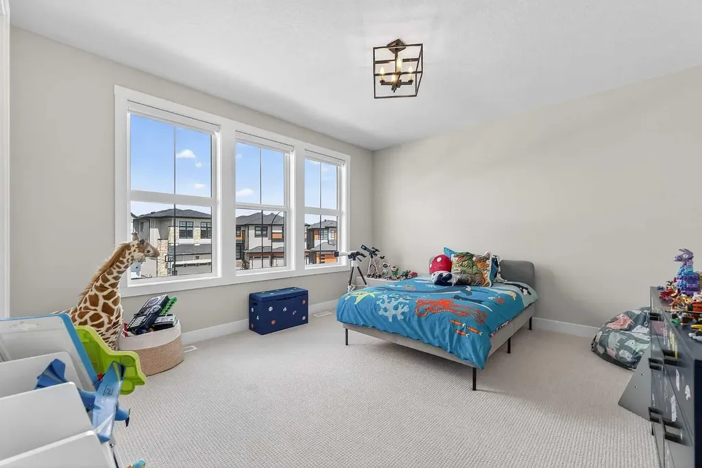 125 Hampstead Mews NW Calgary AB T3A 2Z5