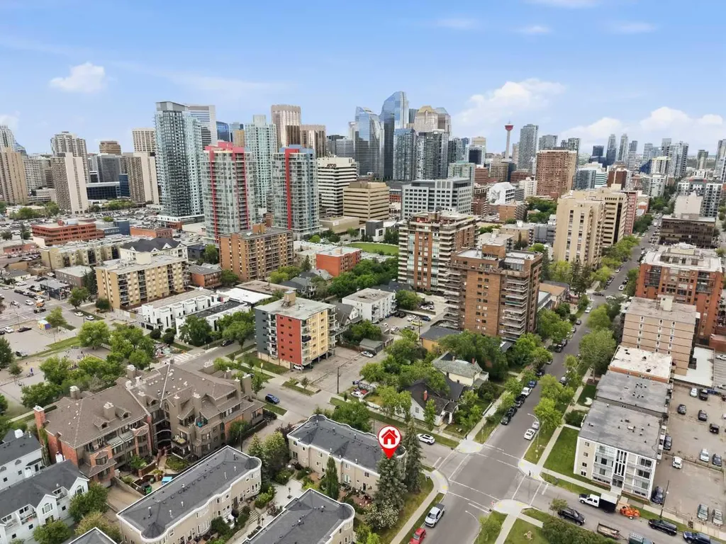1321 10 Street SW Calgary AB T2R 1P7