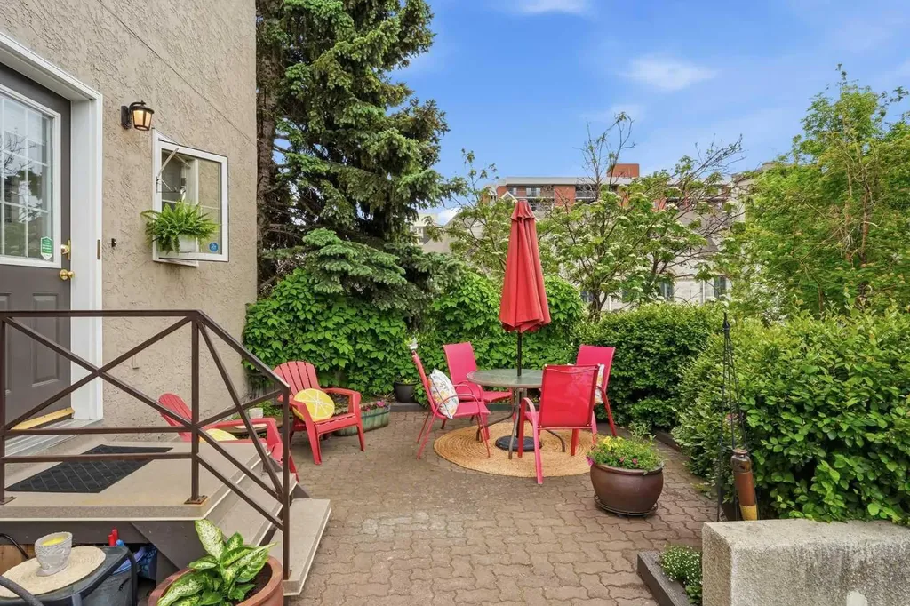 1321 10 Street SW Calgary AB T2R 1P7