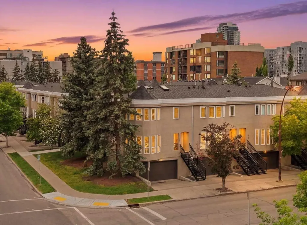 1321 10 Street SW Calgary AB T2R 1P7