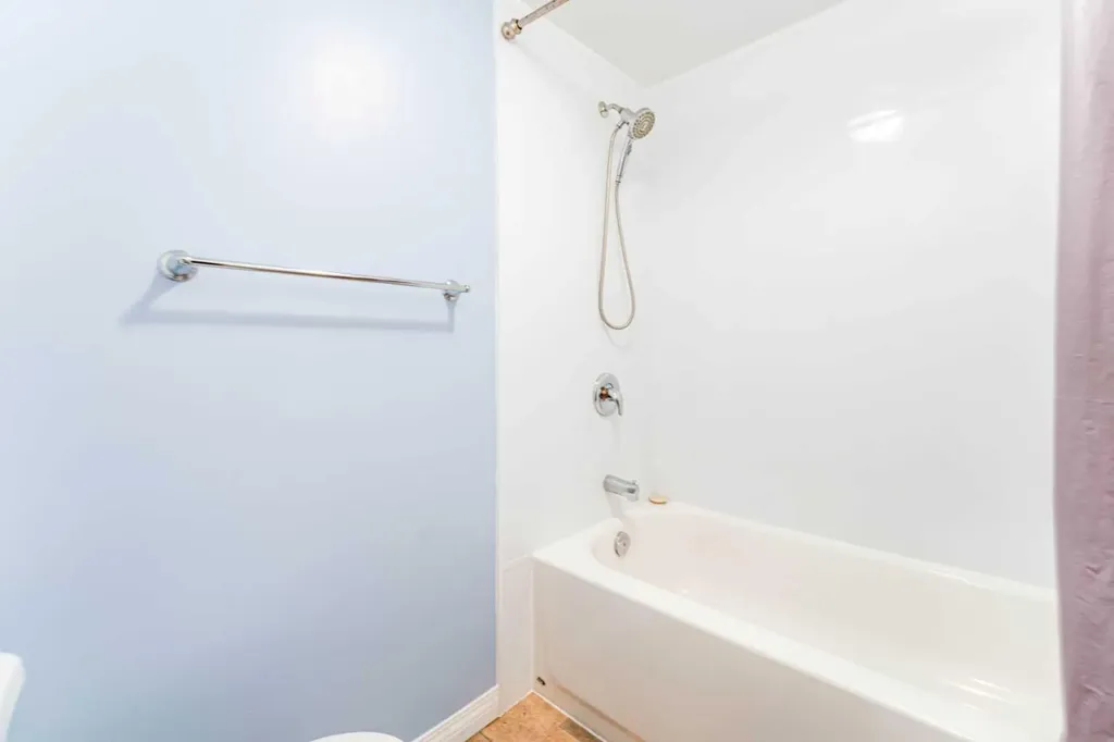 2906 Doverville Crescent SE Calgary AB T2B 1T0
