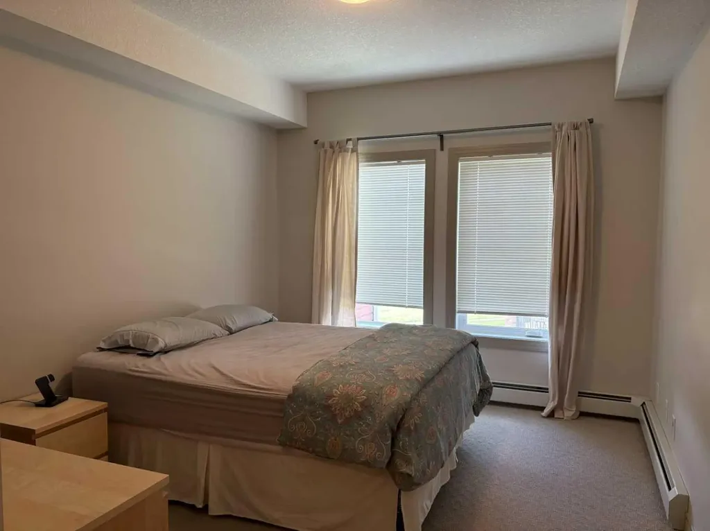 70 Royal Oak Plaza NW Calgary AB T3G0C1