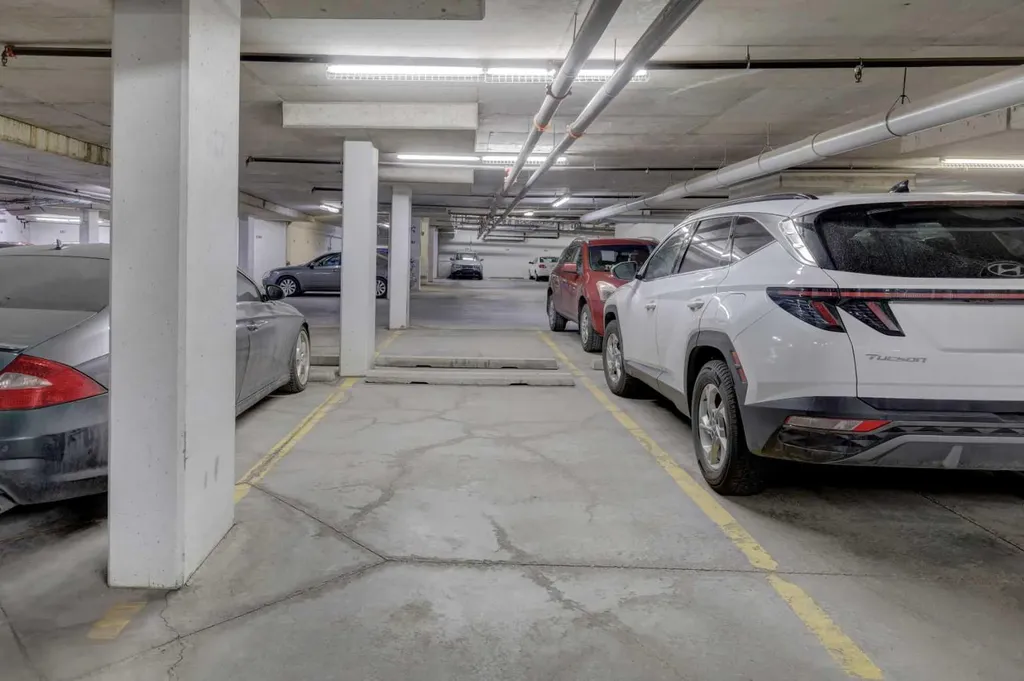 70 Royal Oak Plaza NW Calgary AB T3G0C1