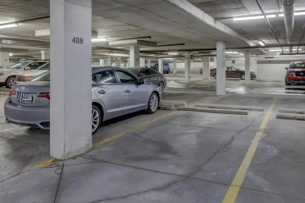 70 Royal Oak Plaza NW Calgary AB T3G0C1