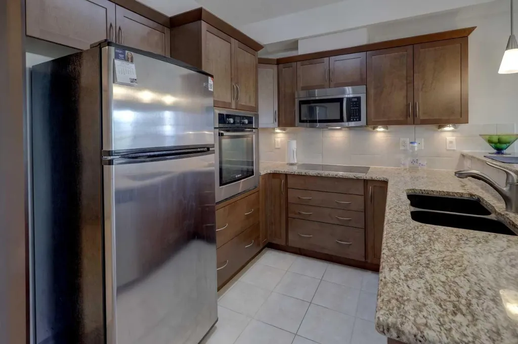 70 Royal Oak Plaza NW Calgary AB T3G0C1
