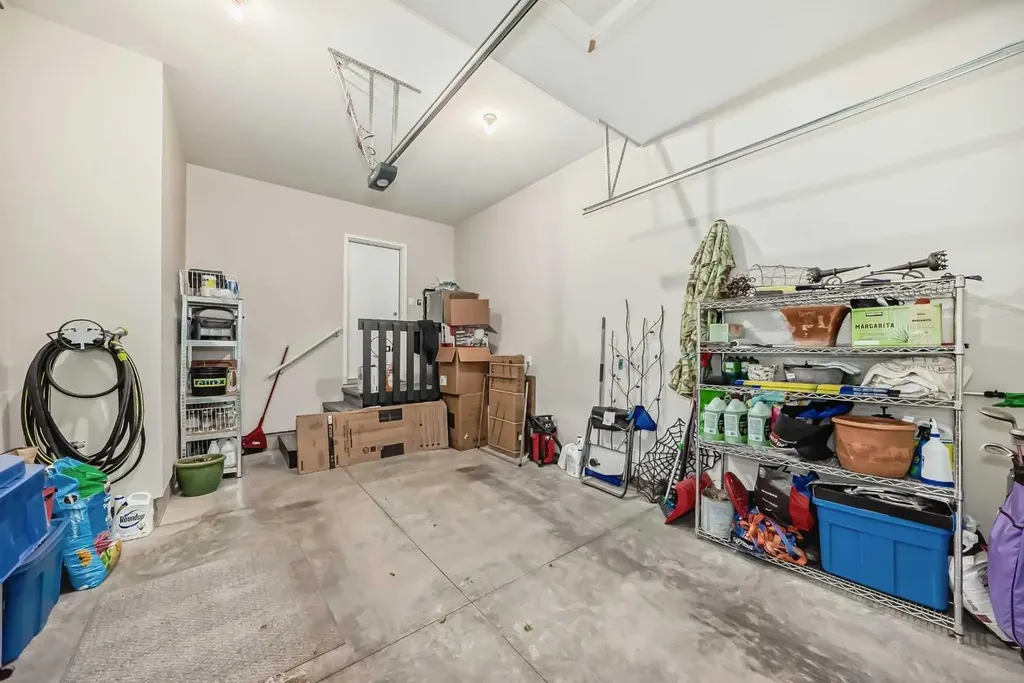 1584 Stafford Drive N Lethbridge AB T1H 2C5