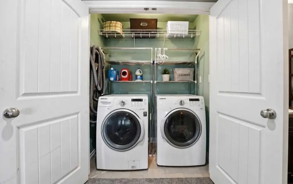 47 Thompson Crescent Red Deer AB T4P0R9