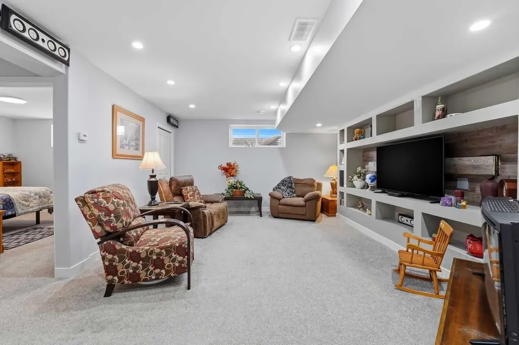 47 Thompson Crescent Red Deer AB T4P0R9