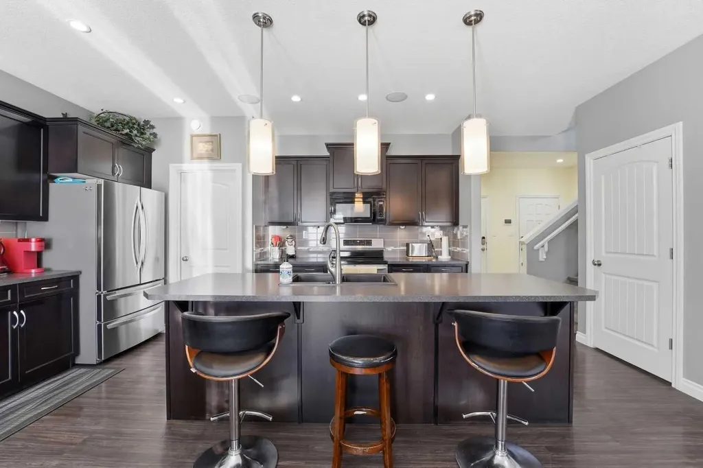 47 Thompson Crescent Red Deer AB T4P0R9