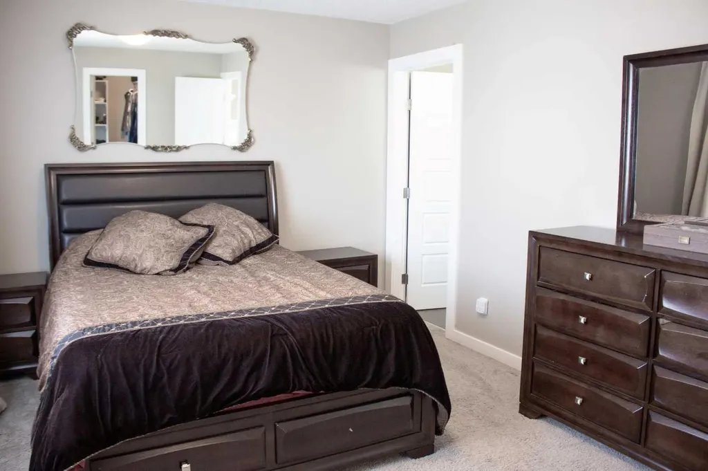 10305 Royal Oaks Drive Grande Prairie AB T8V 2R1