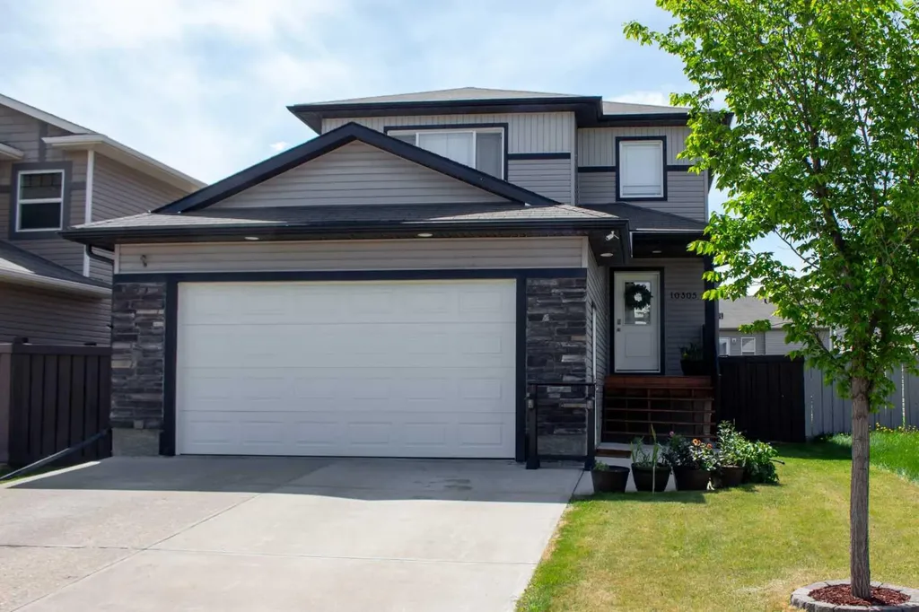 10305 Royal Oaks Drive Grande Prairie AB T8V 2R1