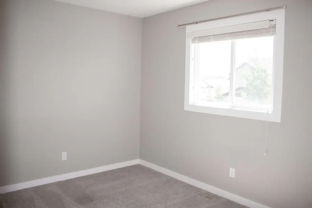 10305 Royal Oaks Drive Grande Prairie AB T8V 2R1