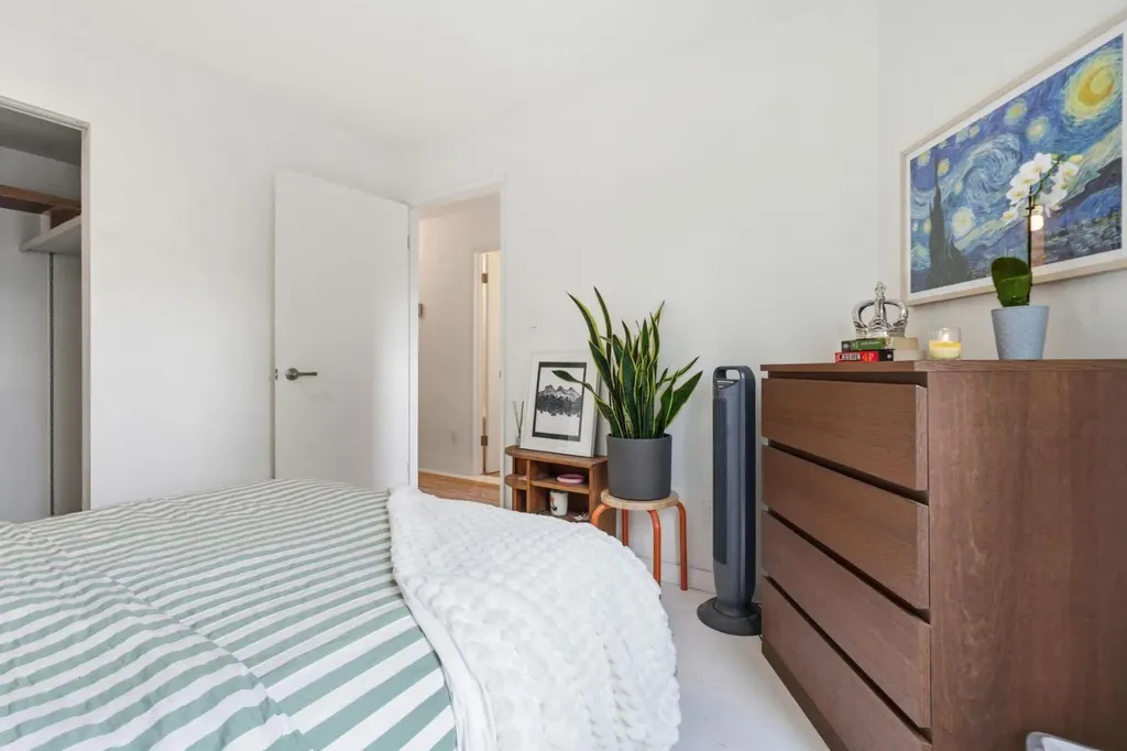 616 24 Avenue SW Calgary AB T2K 0K6