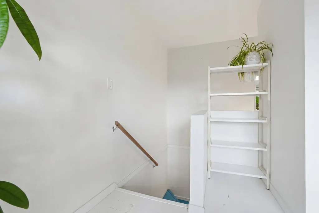 616 24 Avenue SW Calgary AB T2K 0K6
