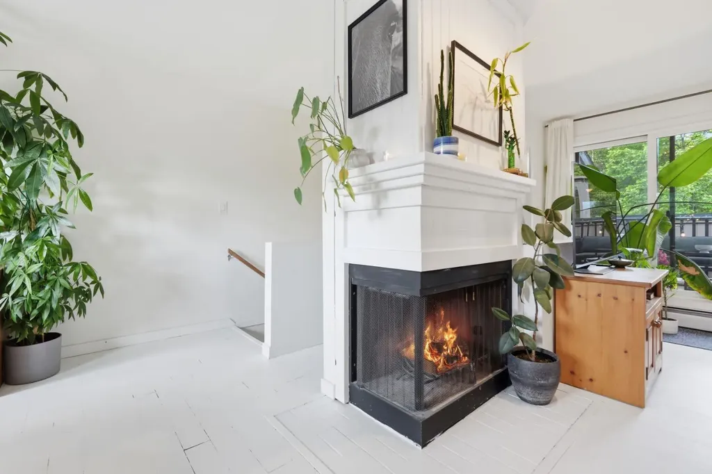 616 24 Avenue SW Calgary AB T2K 0K6