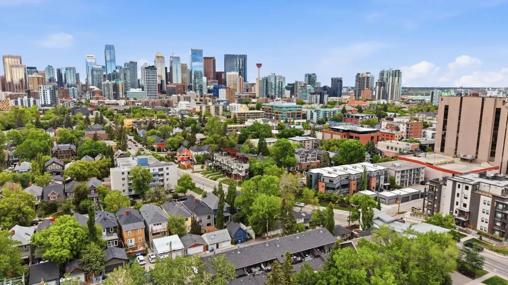 616 24 Avenue SW Calgary AB T2K 0K6