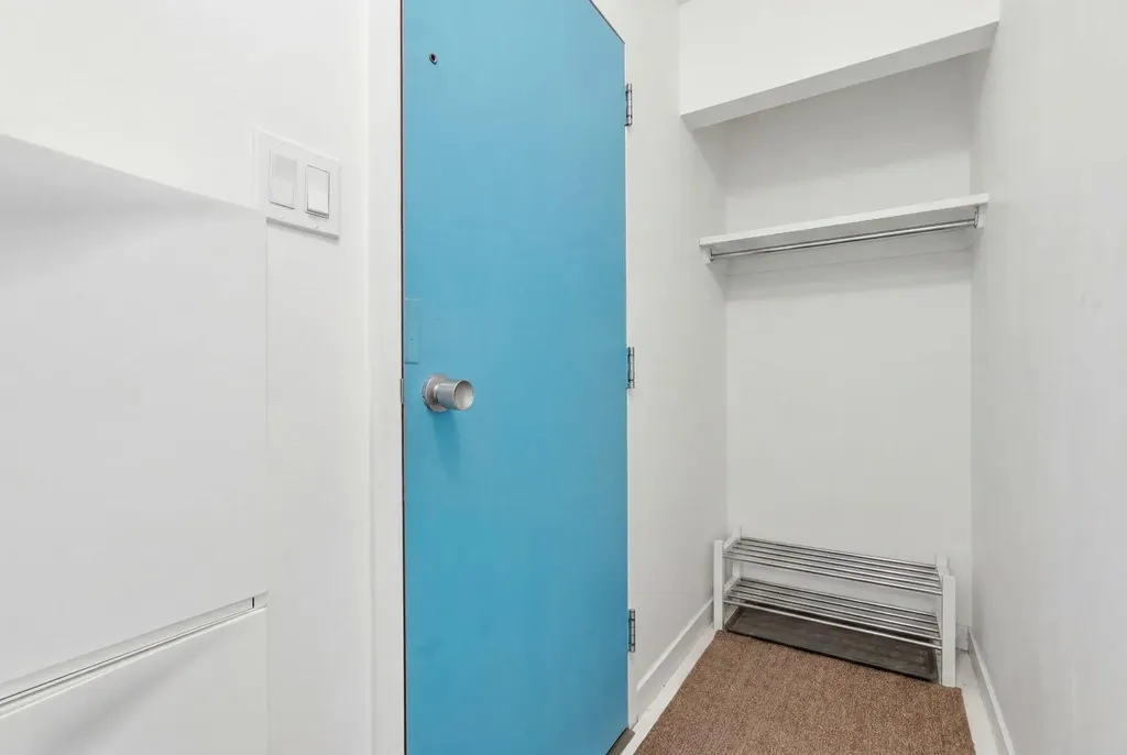 616 24 Avenue SW Calgary AB T2K 0K6