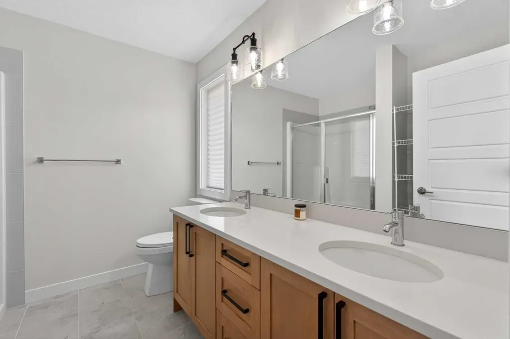 50 Waterford Road Chestermere AB T1X 2M7