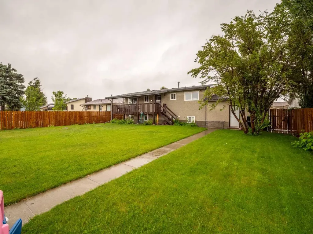 5408 45 Street Taber AB T1G 1G7
