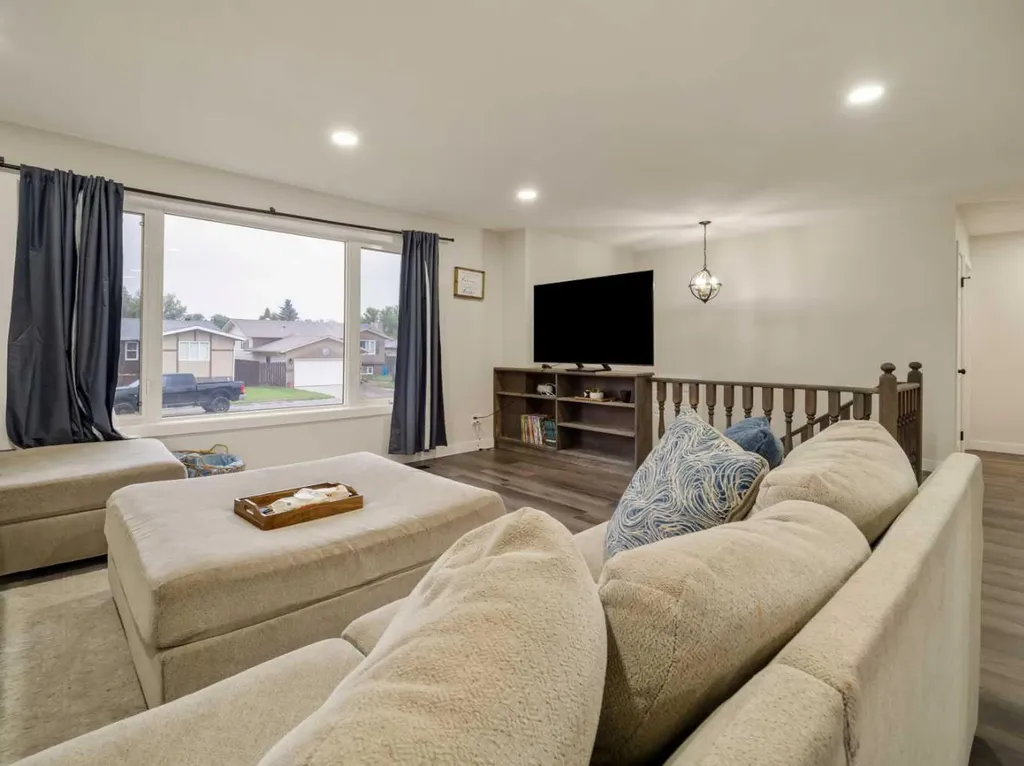 5408 45 Street Taber AB T1G 1G7