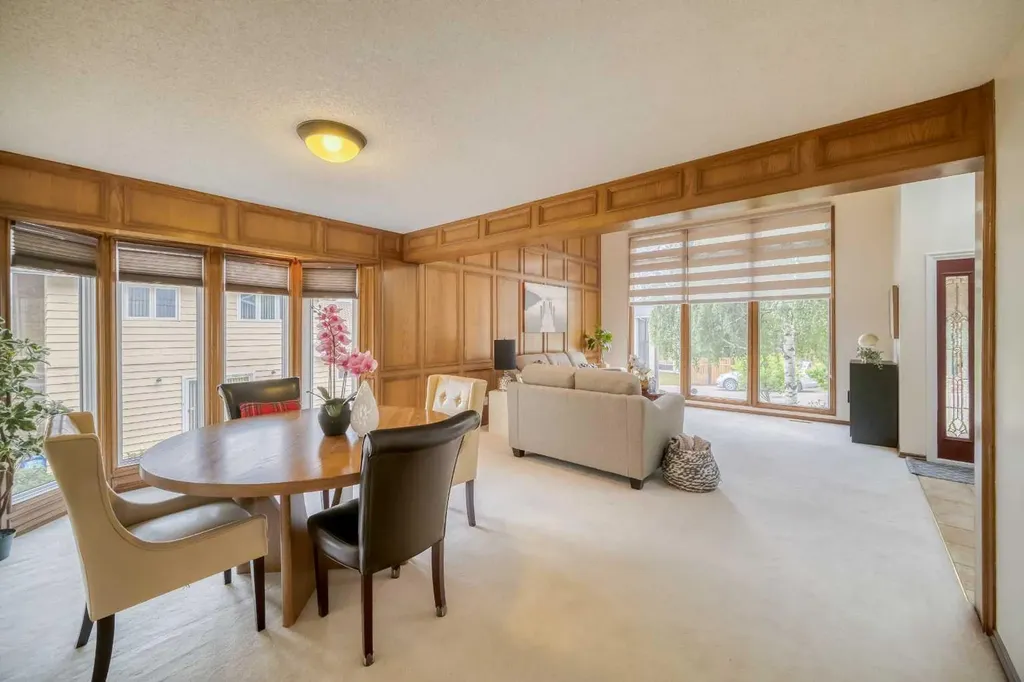 107 Edgehill Court NW Calgary AB T3A 2X3