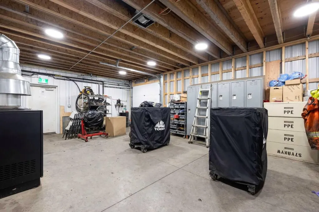 241 Royer Way Fort Mcmurray AB T9H0E1
