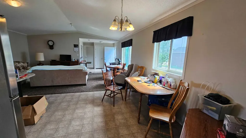 5016 49 Street Lougheed AB T0B2V0