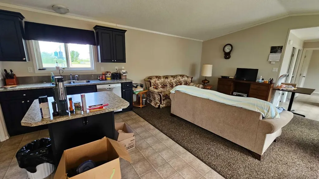 5016 49 Street Lougheed AB T0B2V0