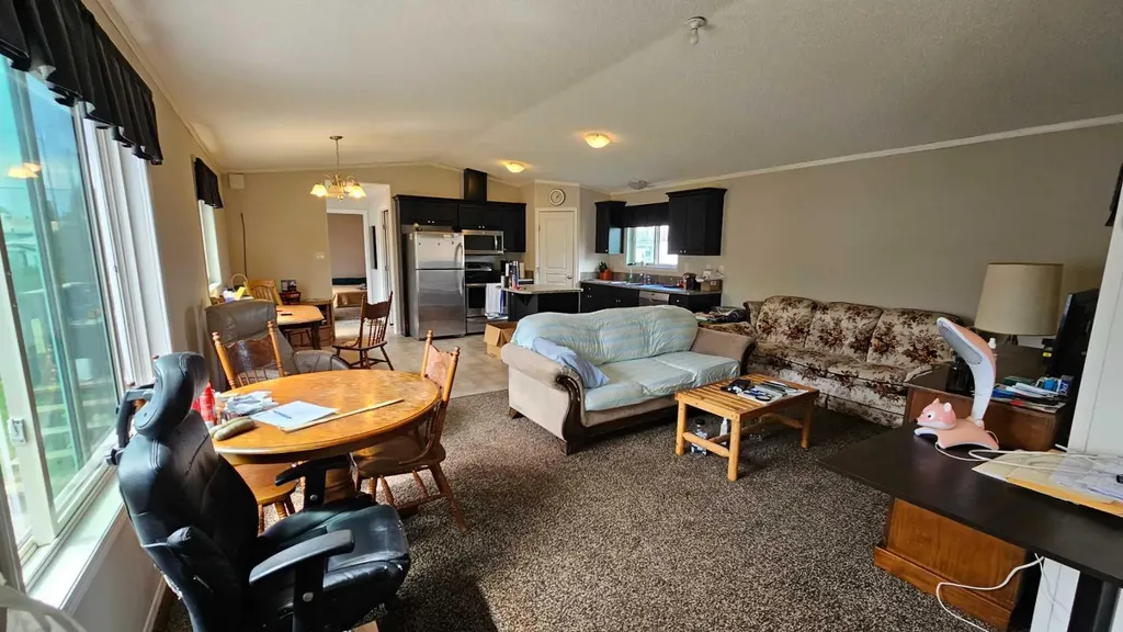 5016 49 Street Lougheed AB T0B2V0