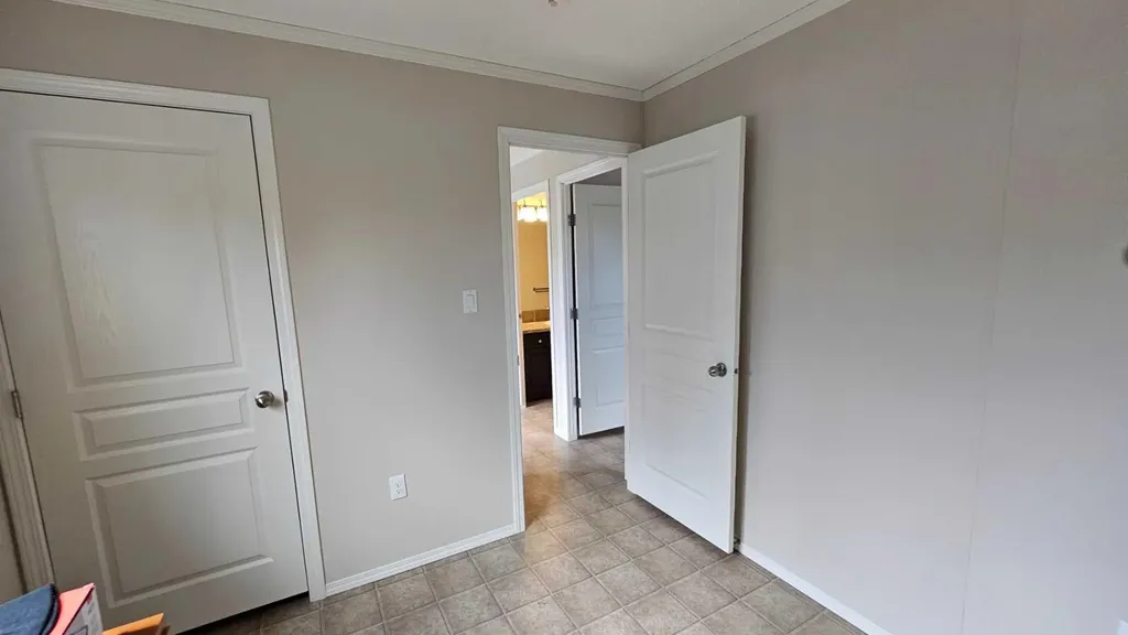 5016 49 Street Lougheed AB T0B2V0