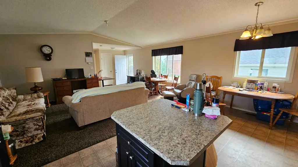 5016 49 Street Lougheed AB T0B2V0