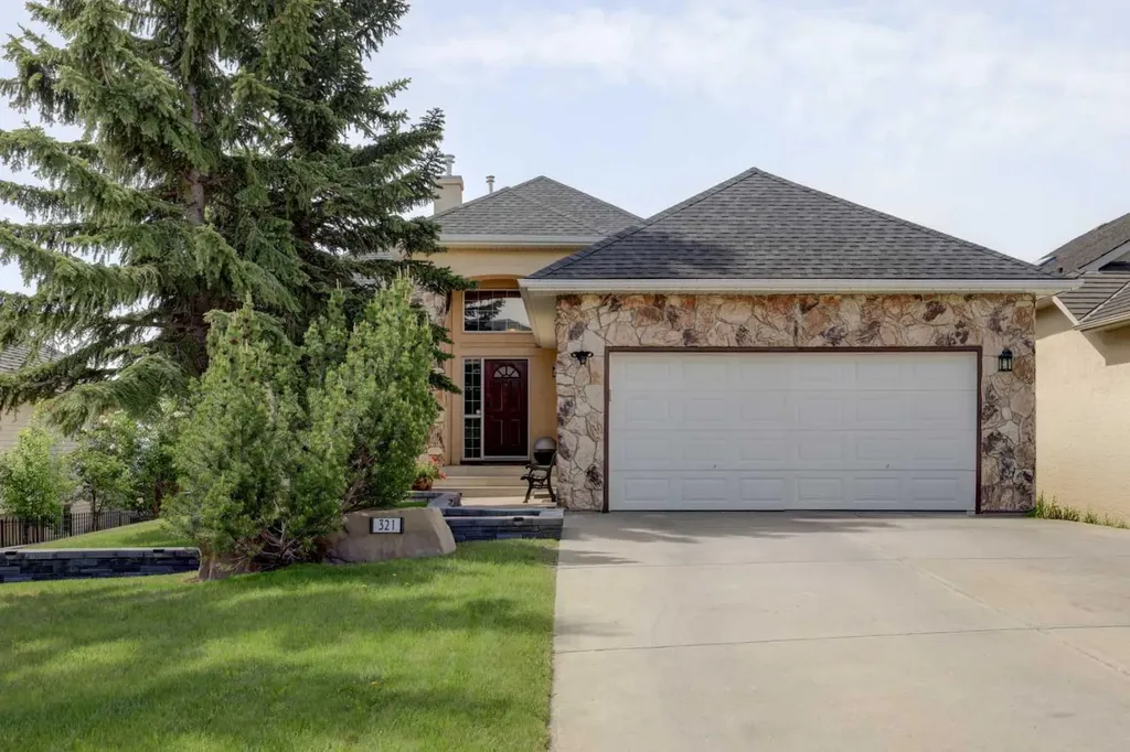 321 Gleneagles View Cochrane AB T4C 1P4