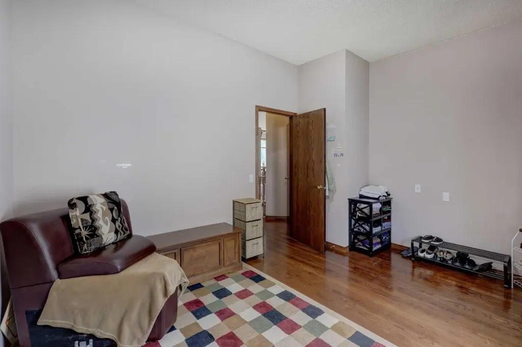 321 Gleneagles View Cochrane AB T4C 1P4