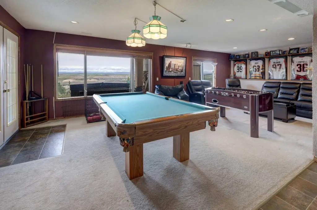 321 Gleneagles View Cochrane AB T4C 1P4