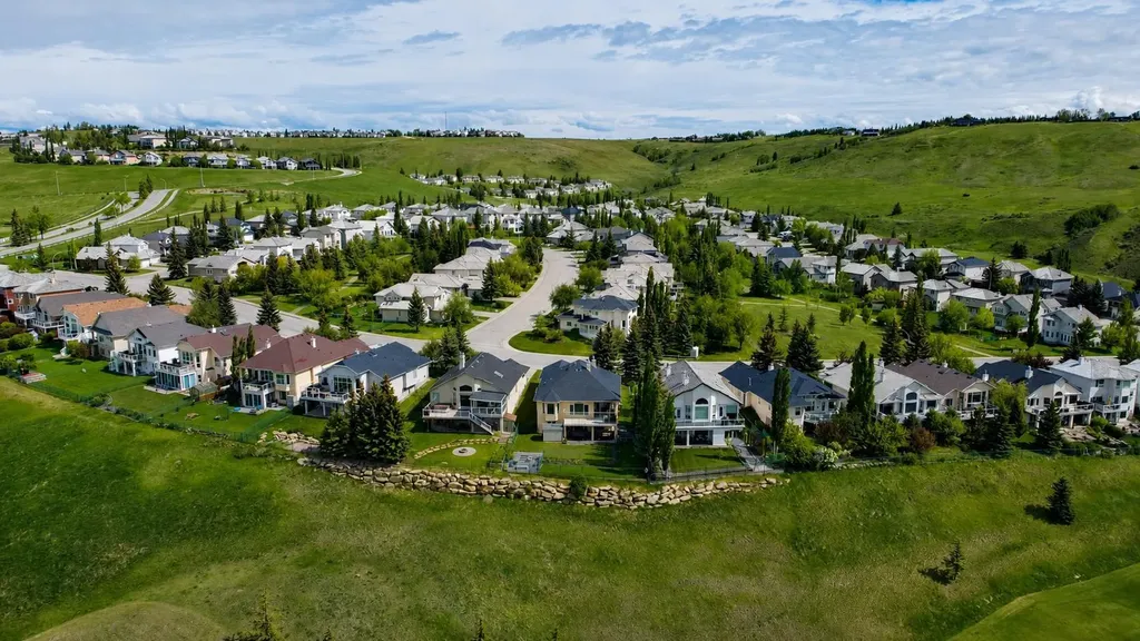 321 Gleneagles View Cochrane AB T4C 1P4