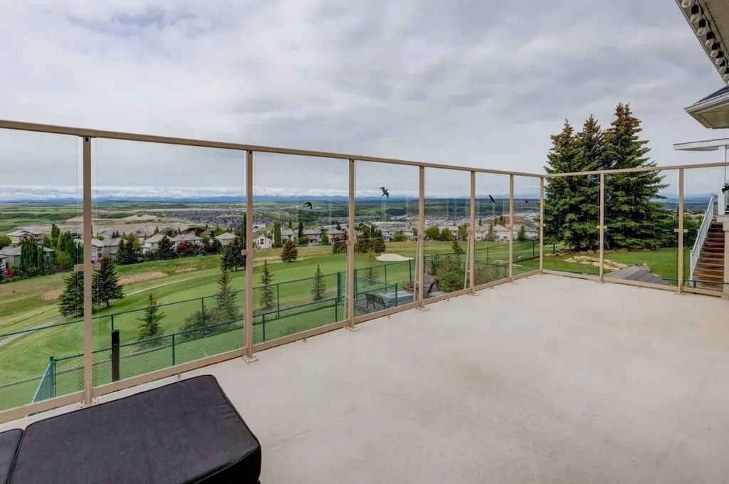 321 Gleneagles View Cochrane AB T4C 1P4
