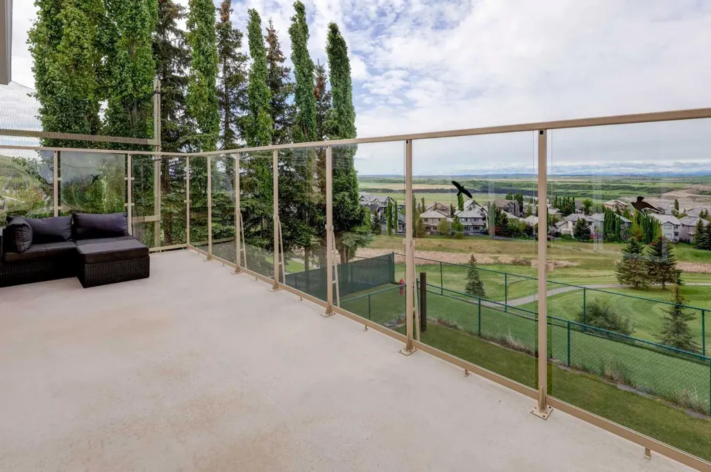 321 Gleneagles View Cochrane AB T4C 1P4