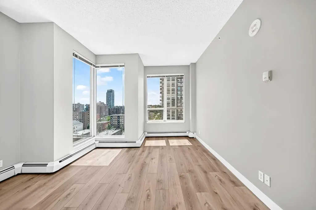 1053 10 Street SW Calgary AB T2R 1S6