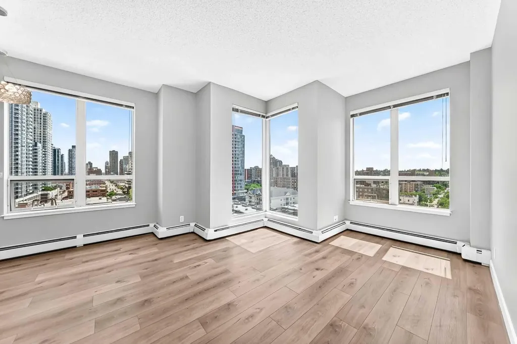 1053 10 Street SW Calgary AB T2R 1S6