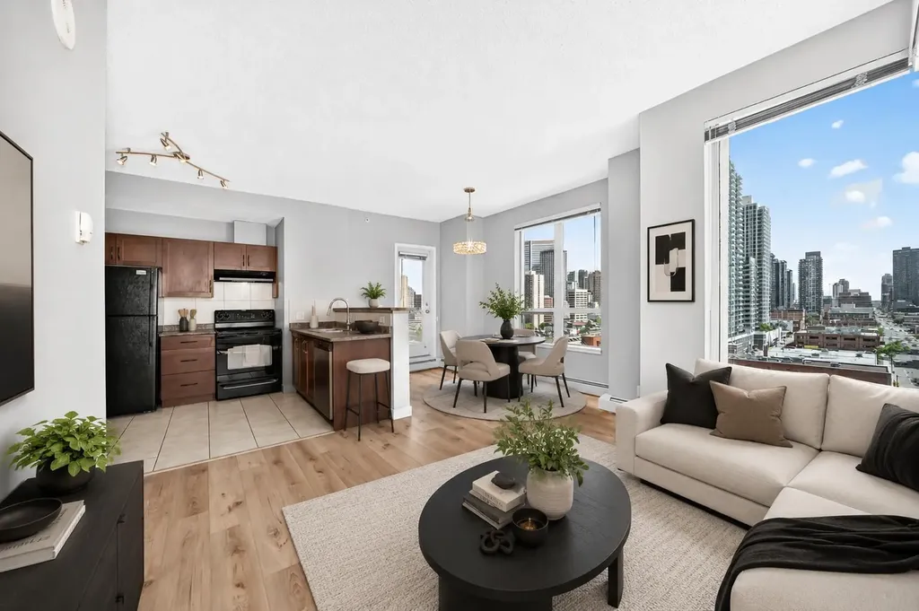1053 10 Street SW Calgary AB T2R 1S6