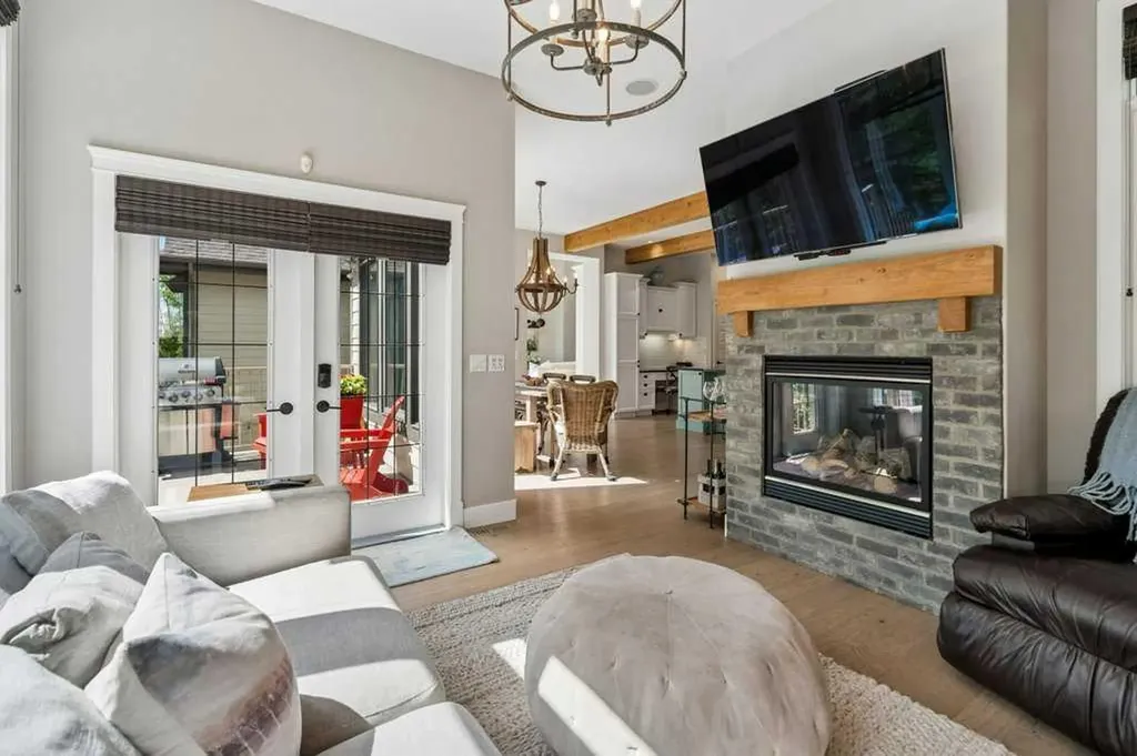 55 Wentwillow Lane SW Calgary AB T3H 5W7