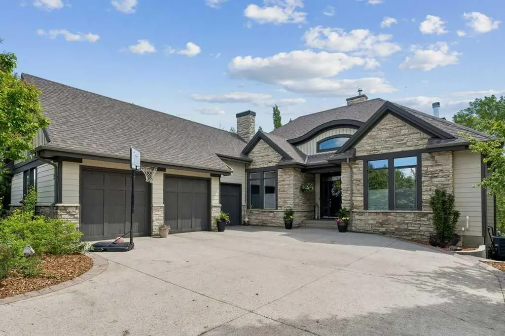 55 Wentwillow Lane SW Calgary AB T3H 5W7